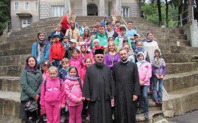 Copiii parohiei „Adormirea Maicii Domnului”, răsplătiți cu un pelerinaj la mănăstiri