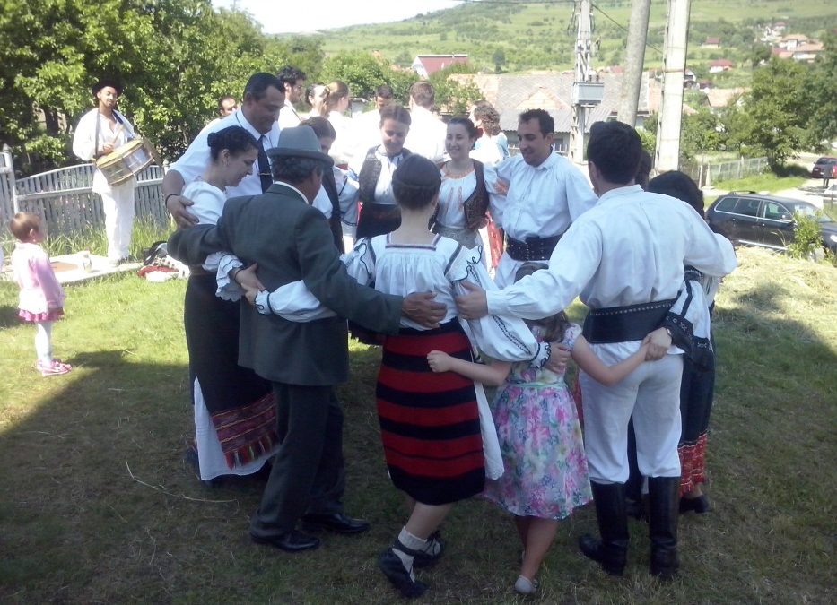 Obicei tradițional, prezentat la Dej de tineri ai A.S.C.O.R Cluj