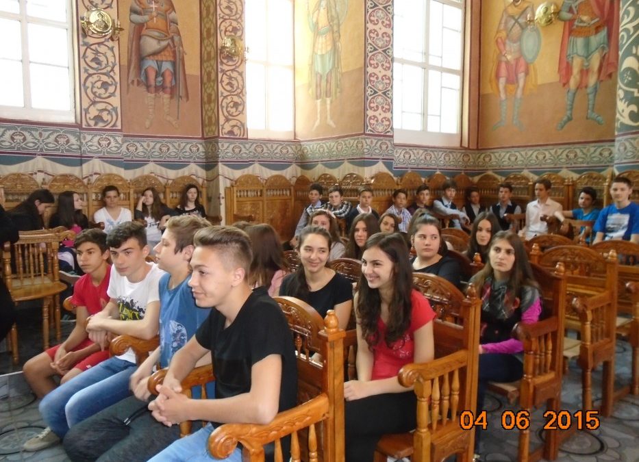 Parteneriat între școală și biserică, în Parohia „Nașterea Domnului” din Cluj