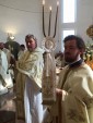 Locuitorii din Beclean, binecuvântați la hramul bisericii lor de doi ierarhi
