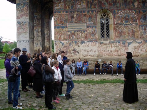 Credincioșii din Nepos în vizită la mănăstirile din Moldova