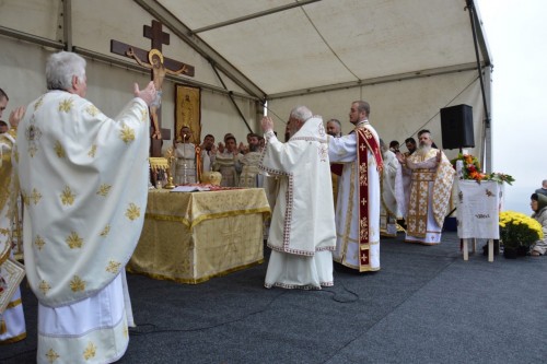 Mitropolitul Clujului: „Să-i luăm ca model de mărturisire pe Sfinții Ardeleni”