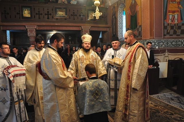 Liturghie Arhierească în localitatea Lupoaia