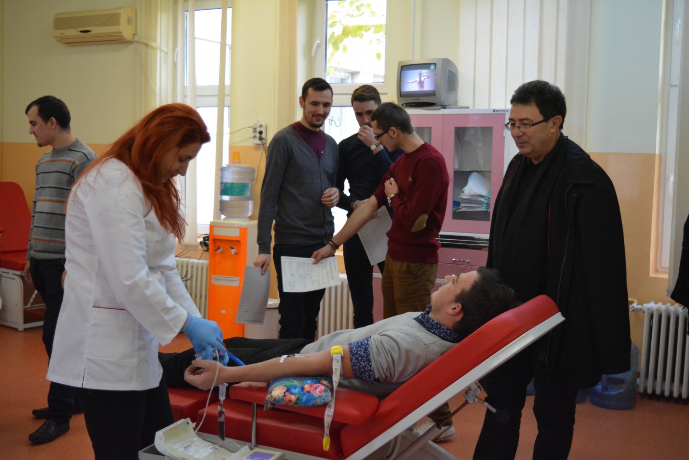 Studenți teologi, implicați în Campania de donare de sânge organizată de UBB Cluj