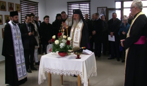 Mitropolitul Clujului în mijlocul măierenilor, în a treia zi de Crăciun