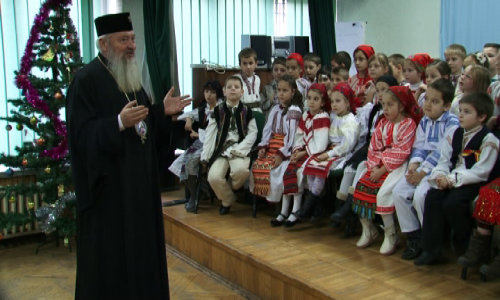 Bucurie în prag de sărbători, pentru școlarii a două instituții de învățământ din Bistrița