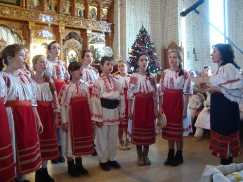 Festivalul de colinde și tradiții „Crăciunul la români” la a V-a ediție în Parohia „Adormirea Maicii Domnului”