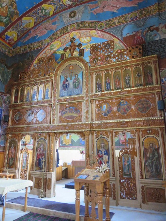Iconostasul bisericii “Sfinții Arhangheli Mihail și Gavriil” din Poieni, jud. Cluj