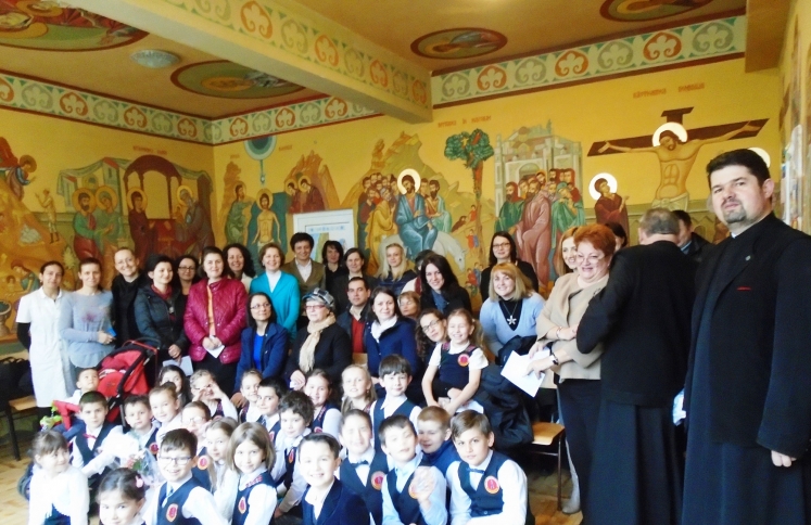 „Ziua mamei creștine”, la Şcoala „Constantin Brâncuşi” din Cluj-Napoca