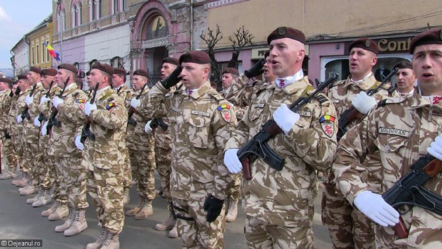 Militarii din Dej, felicitați de Mitropolitul Clujului la întoarcerea din Afganistan