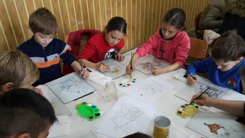 Atelier de pictură pentru copii și tineri în parohia ortodoxă Ciceu Giurgești