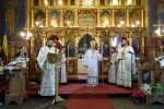 Prezență Arhierească la aniversarea a 80 de ani de la sfințirea bisericii din Viișoara