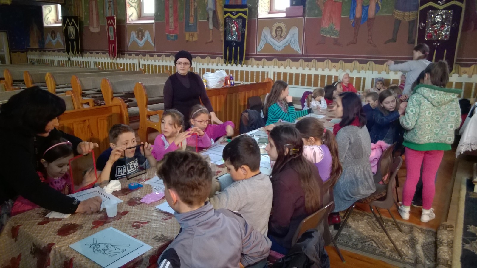 Proiectul „Icoană izvorâtă din suflet de copil” în Parohia Ortodoxă Dumbrăveni