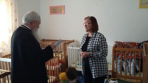 Bucuria Învierii vestită la copiii săraci și bolnavi din Cluj și Beclean