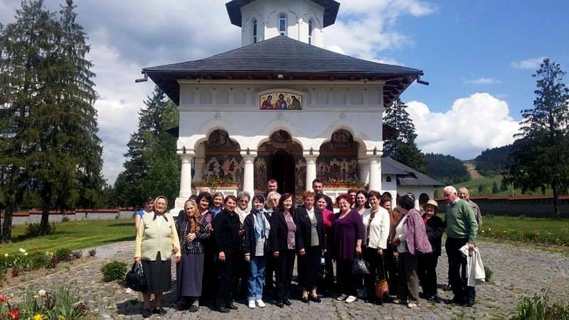 Credincioșii Parohiei „Sfânta Treime” din Cluj, în pelerinaj la mănăstirile din Inima Ardealului