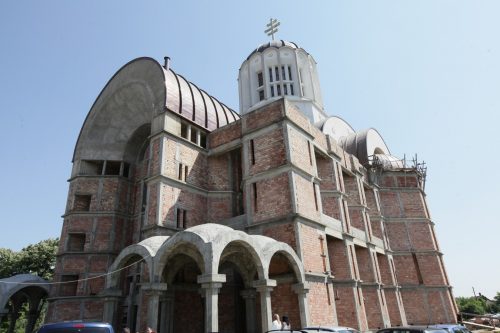 Preasfințitul Iustin Sigheteanul, la hramul bisericii din Satu Mare