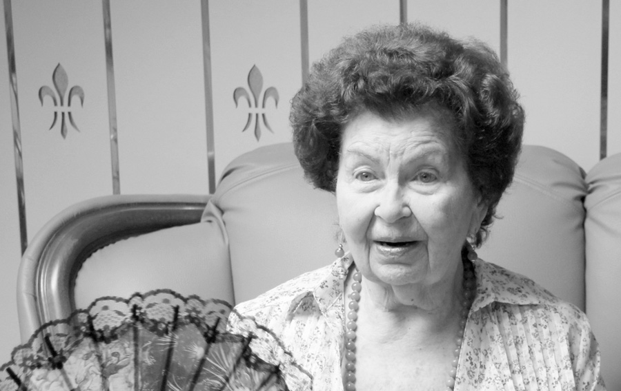 Artiștii Operei Române și localnicii din Someșul Rece o aniversează pe soprana Lucia Stănescu, la 90 de ani