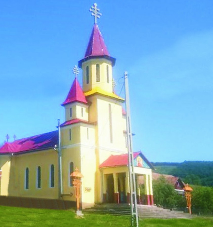 Resfințirea bisericii ortodoxe din satul Sântejude