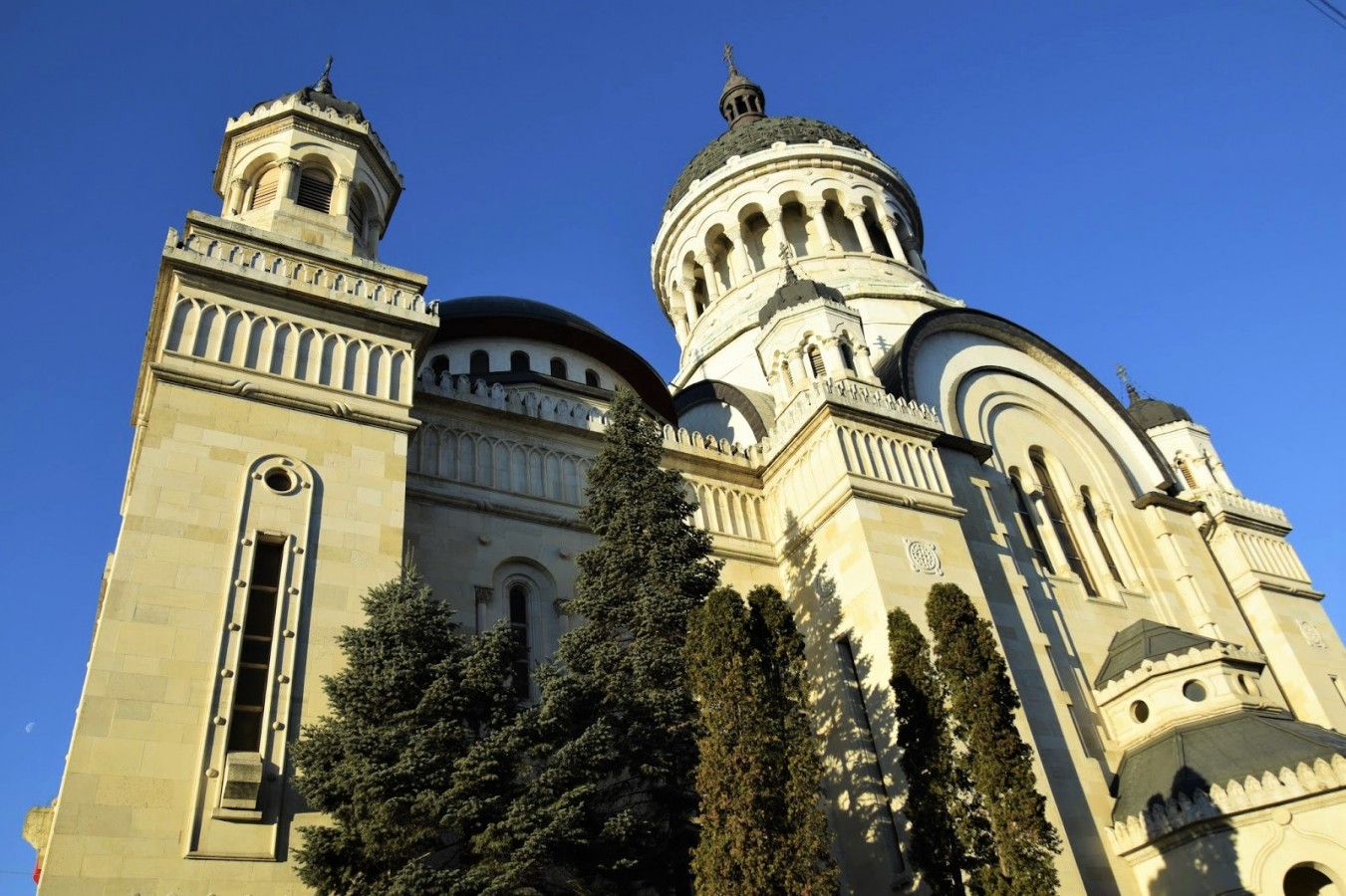 Catedrala „Adormirea Maicii Domnului” din Cluj-Napoca