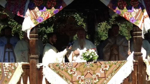 Mitropolitul Clujului, așteptat cu bucurie în parohia bistrițeană Borleasa