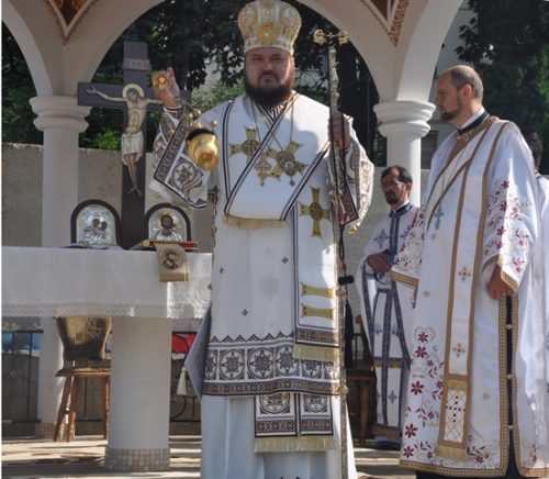 Slujbă arhierească în prima biserică ortodoxă ridicată în Zalău