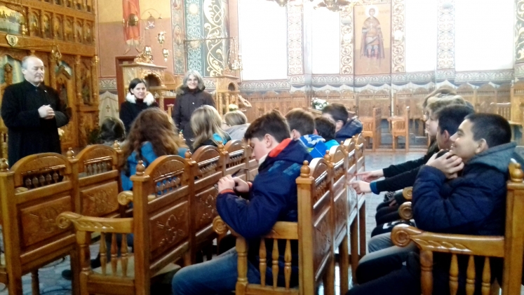 Activitate cu elevii la Parohia „Nașterea Domnului” din Cluj Napoca