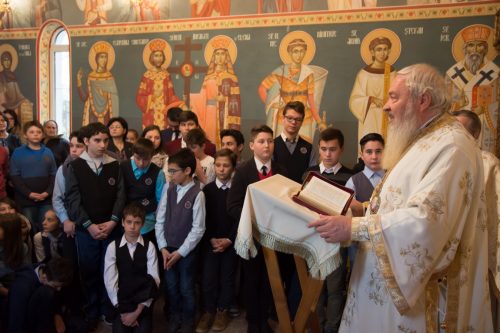 Sfânta Ecaterina, cinstită de elevii școlii gimnaziale din cadrul Seminarului Teologic Ortodox din Cluj