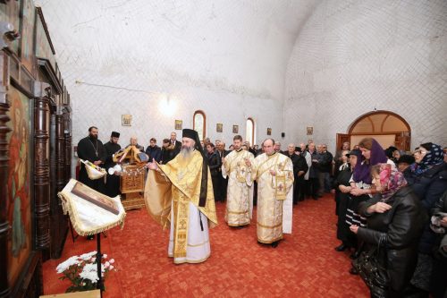 Sfinții Arhangheli, cinstiți în ziua lor de prăznuire la Mănăstirea Mihai Vodă din Turda