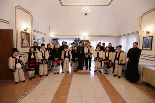 Colindători la Centrul Eparhial al Episcopiei Maramureşului