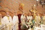 Preasfinţitul Părinte Episcop Iustin în soborul de Mănăstirea Scărişoara Nouă