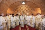 Preasfinţitul Părinte Episcop Iustin în soborul de Mănăstirea Scărişoara Nouă