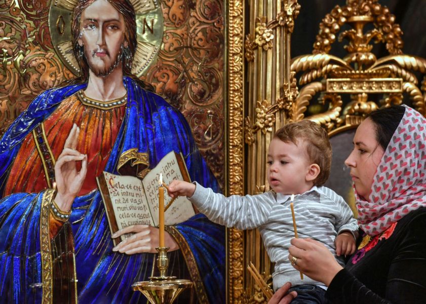 Patriarhul Daniel: Femeia creștină – binecuvântare pentru familie și Biserică