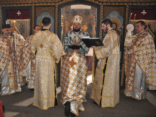 Liturghie Arhierească în Parohia Rona din Episcopia Sălajului