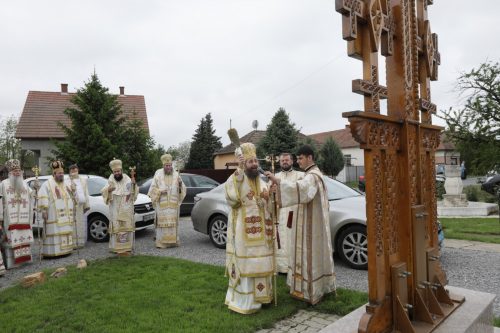 Sfinţirea bisericii ortodoxe din Apateu, Ungaria