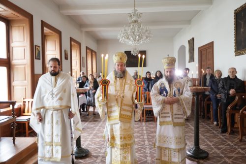 Sfântă Liturghie la capela Aşezământului Românesc din Curţile Gojdu