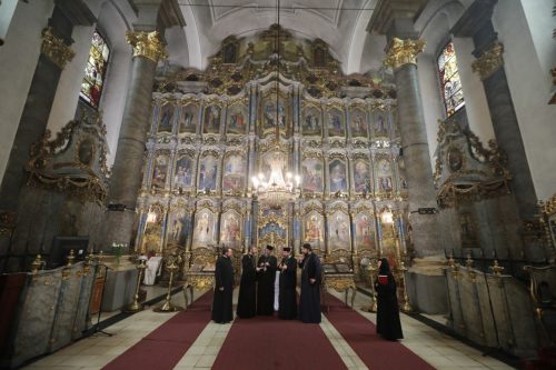 Sfântă Liturghie la capela Aşezământului Românesc din Curţile Gojdu