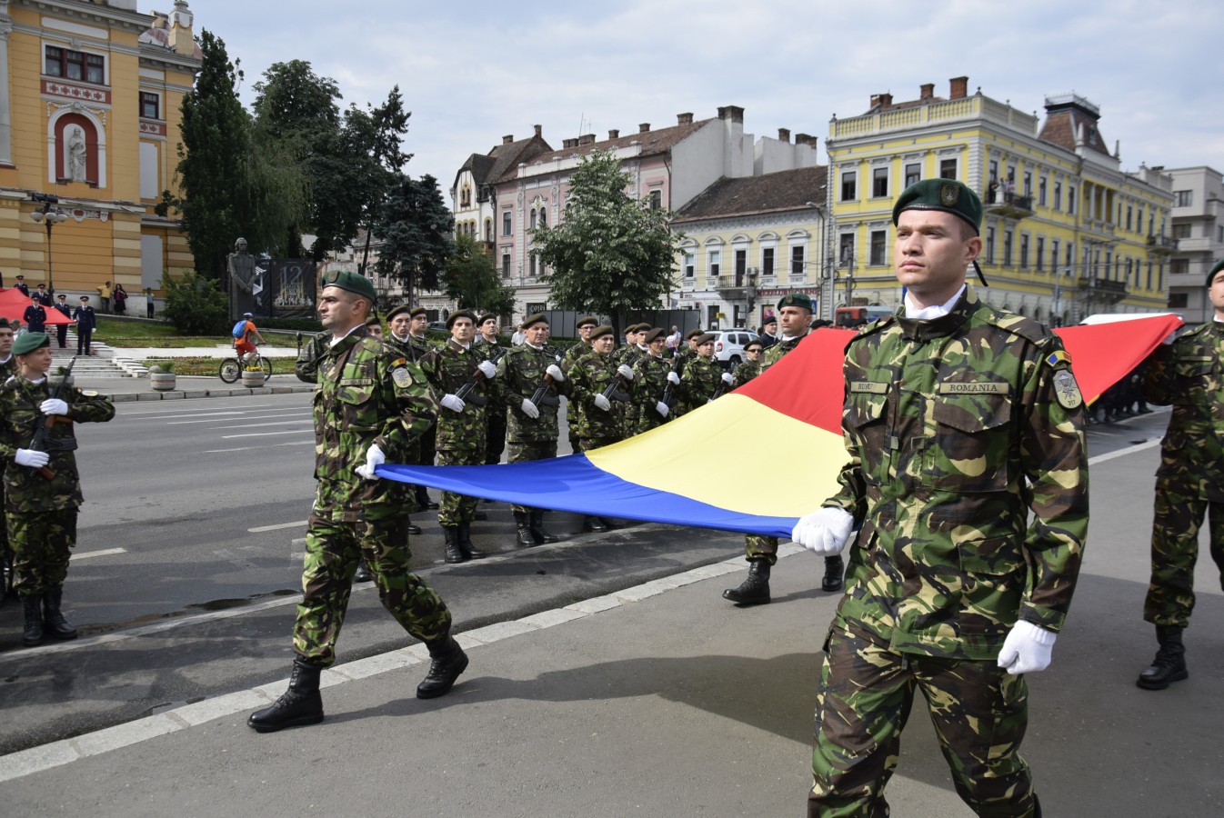 Ziua Drapelului Naţional, sărbătorită la Cluj-Napoca