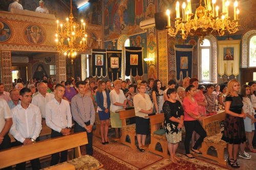 Liturghie Arhierească la Parohia „Sfinții Împărați Constantin și Elena” din Șimleu Silvaniei