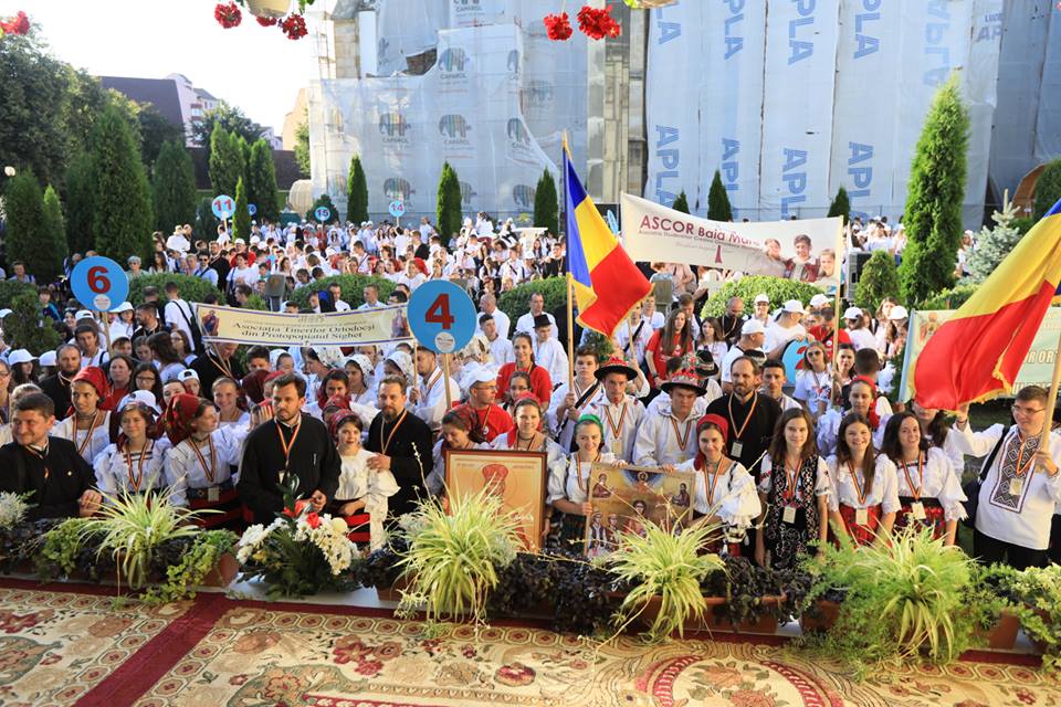 Festivitatea de deschidere a Întâlnirii Tinerilor Ortodocși din Mitropolia Clujului de la Bistrița