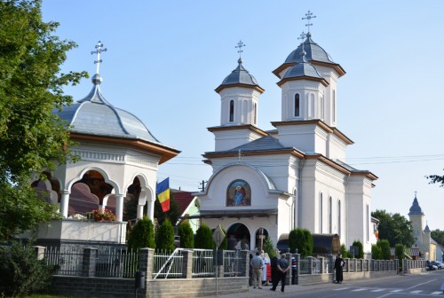 Biserica ocrotită de Sf. Prooroc Ilie din Bistrița, sfințită de ÎPS Andrei, Mitropolitul Clujului
