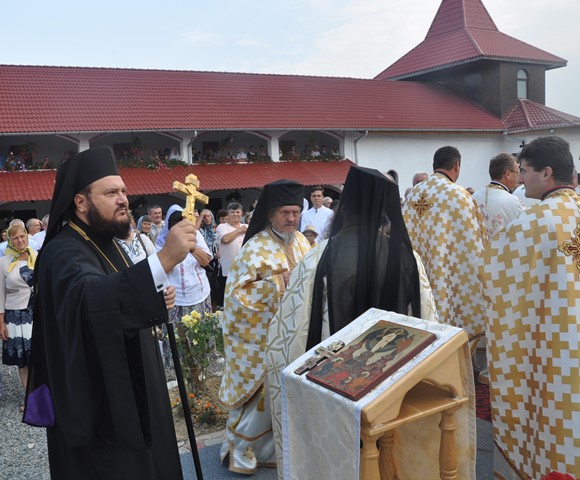Resfințirea bisericii Mănăstirii Voivodeni