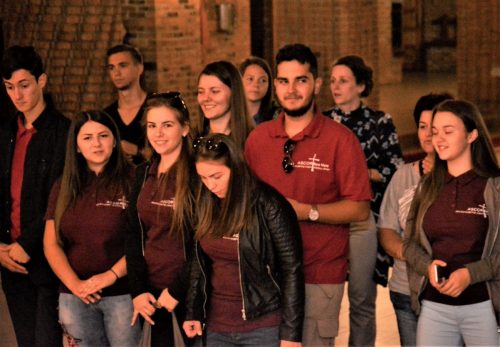 O sută de tineri din Episcopia Maramureșului și Sătmarului au plecat spre Iași pentru a participa la ITO 2017