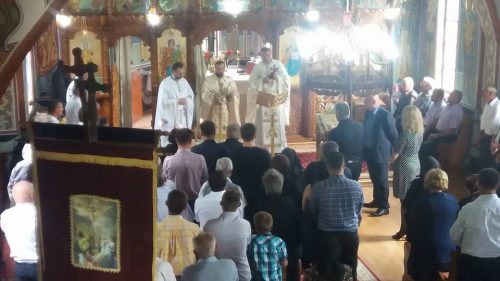 Instalarea noului preot paroh în localitatea clujeană Vâlcele
