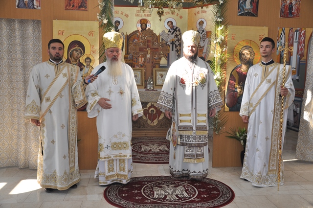 Hramul bisericii „Nașterea Maicii Domnului”din Zalău, sărbătorit în prezența a doi ierarhi