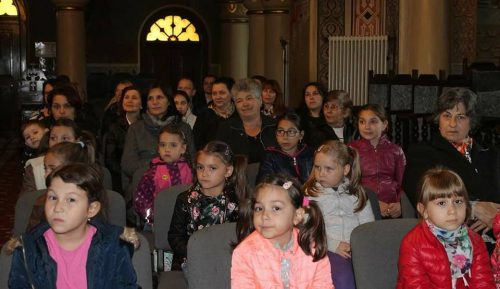 Proiectul educativ-religios „Altfel”, la biserica „Sfinții Trei Ierarhi” din Bistrița
