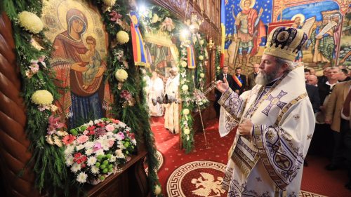 Liturghie arhierească în Certeze, la împlinirea a 200 de ani de la atestarea documentară bisericii parohiale