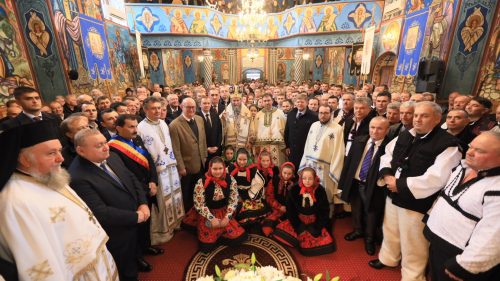 Liturghie arhierească în Certeze, la împlinirea a 200 de ani de la atestarea documentară bisericii parohiale