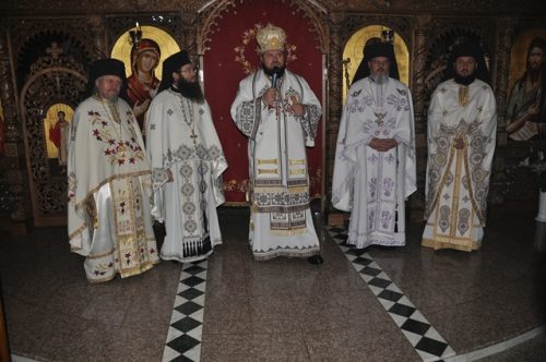 PS Petroniu, la sărbătoarea hramului paraclisului de iarnă al mănăstirii sălăjene Bobota