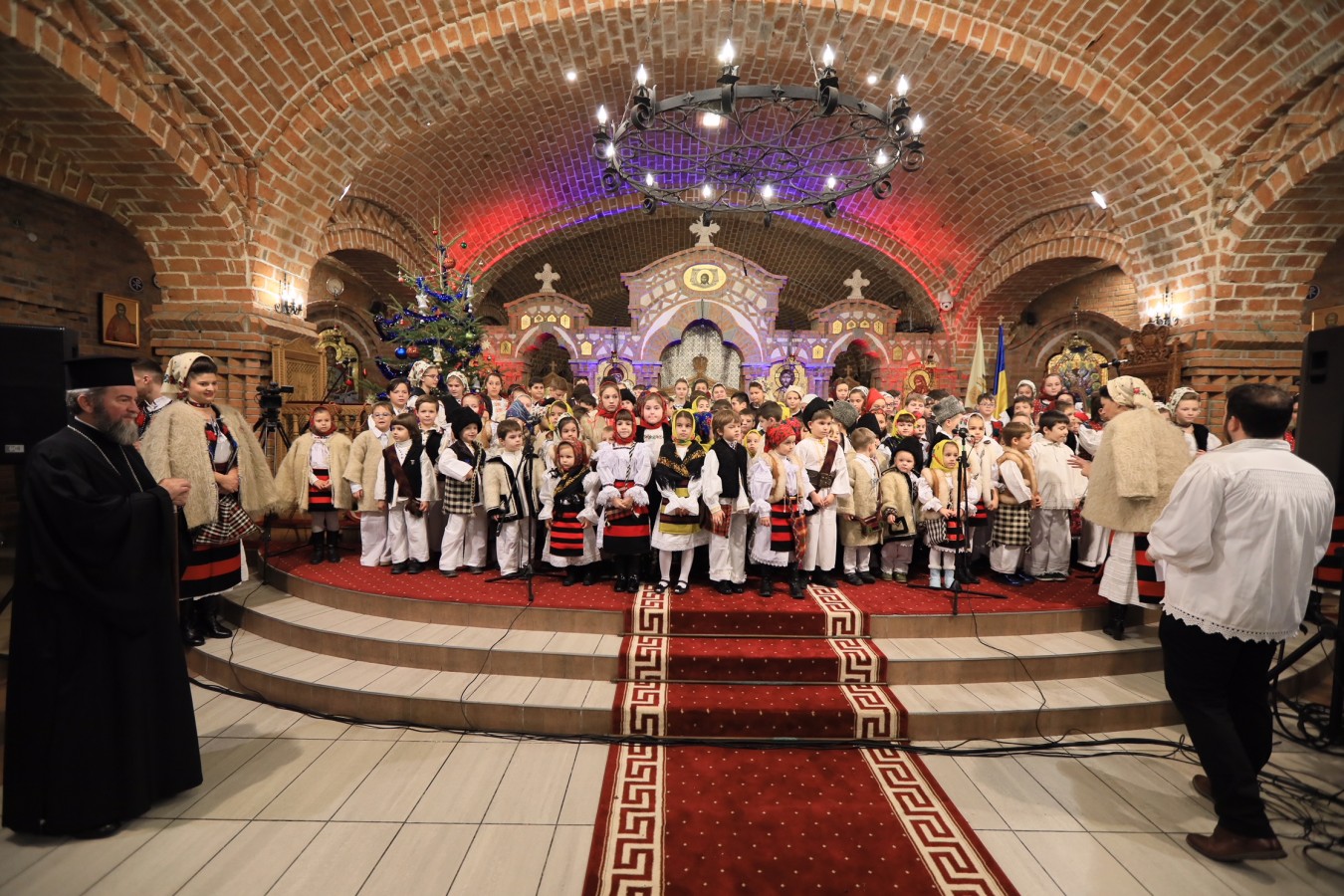 Concert de colinde „Sus la poarta Raiului” în  Catedrala Episcopală „Sfânta Treime” din Baia Mare