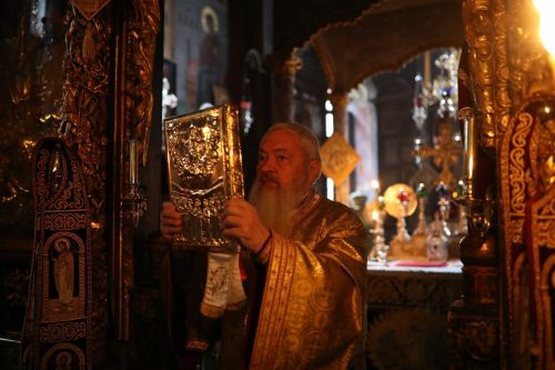IPS Andrei a slujit la Mănăstirea Vatoped din Sfântul Munte